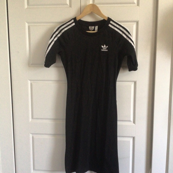 Mini adidas dress - Picture 1 of 1